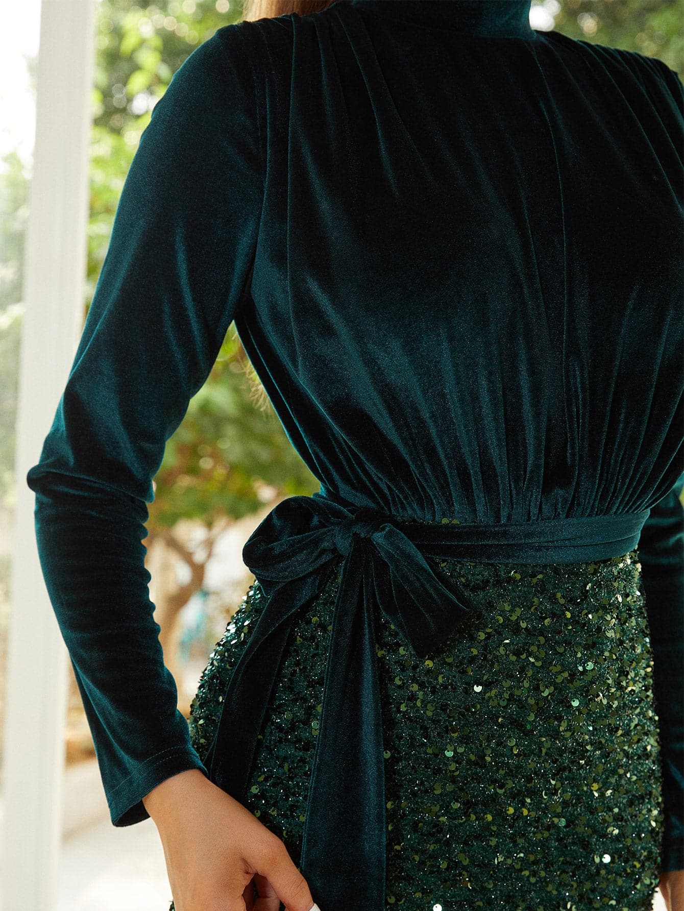Velvet Long Sleeve Sequin Bodycon Green Prom Dress XJ2218