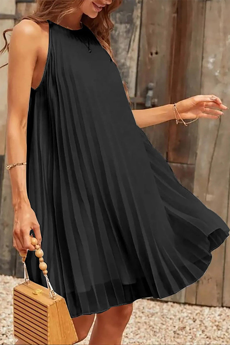 Casual Solid Fold Halter Pleated Dresses