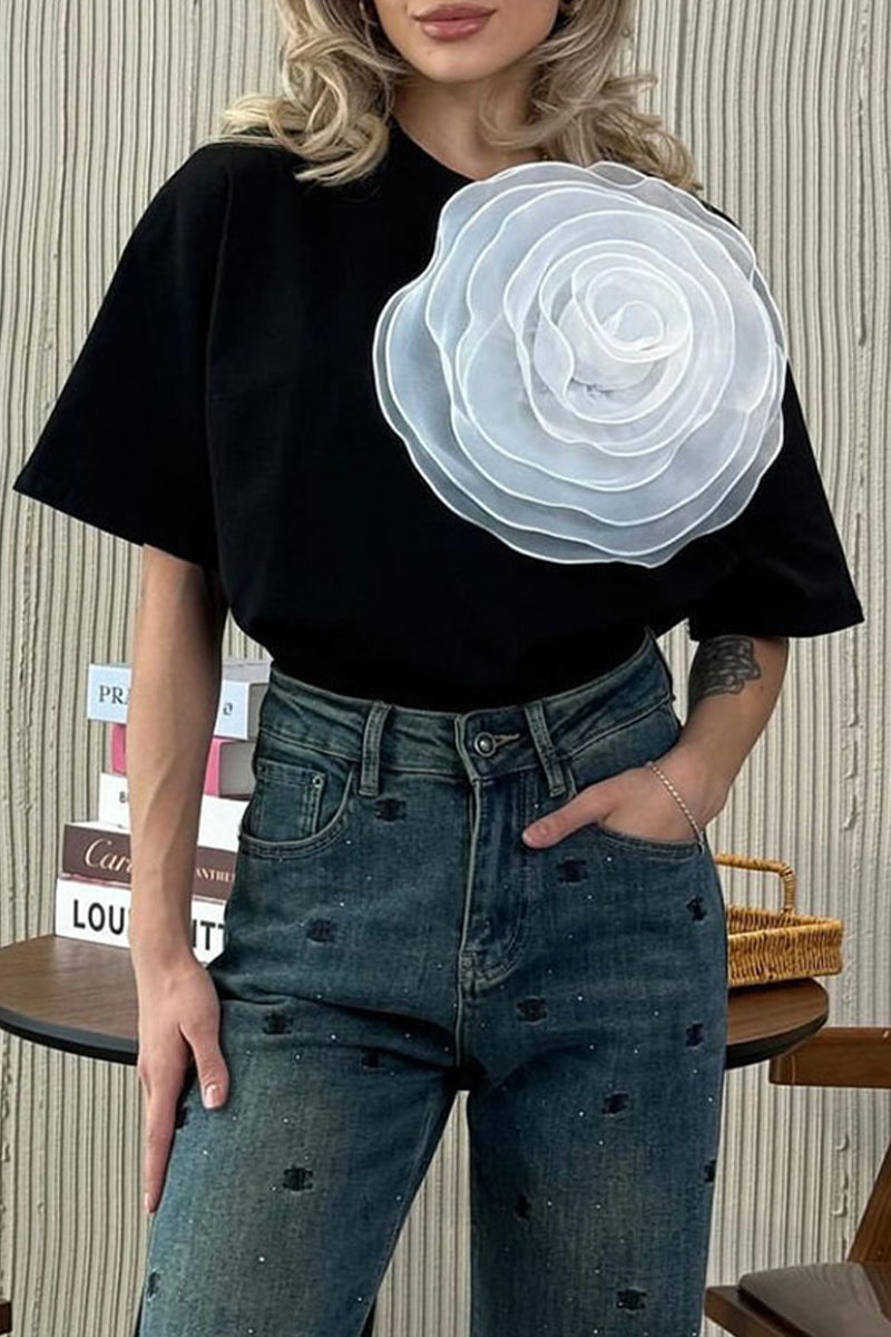 Casual Sweet Solid Flowers O Neck T-Shirts