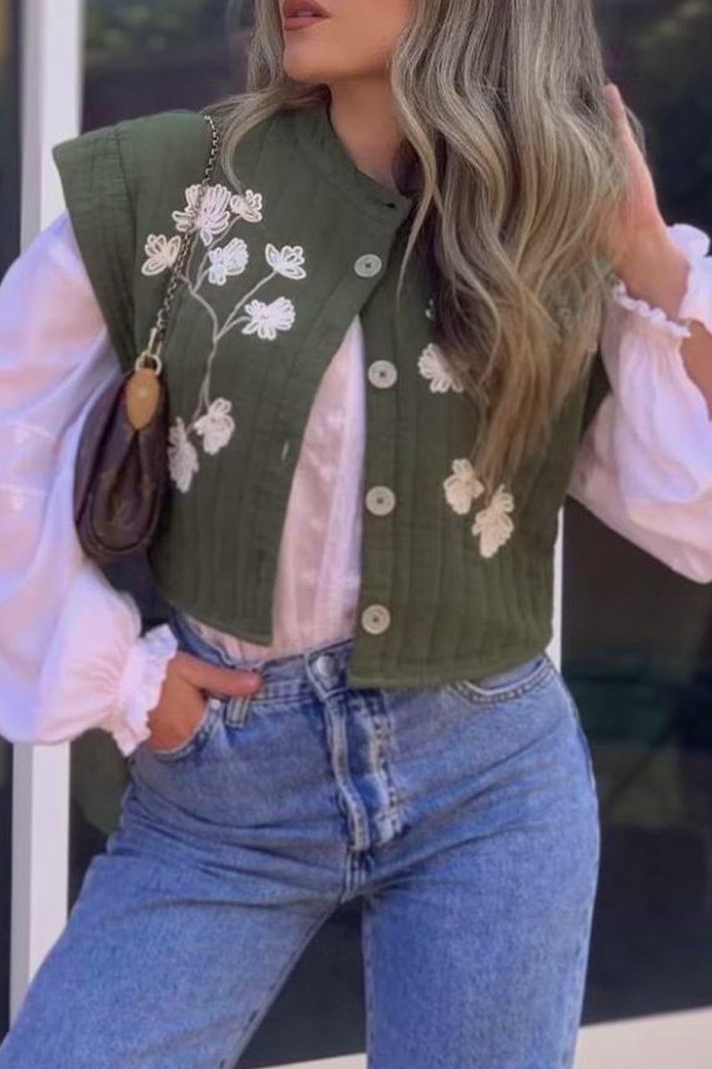 Casual Street Flowers Embroidered Buckle O Neck Tops