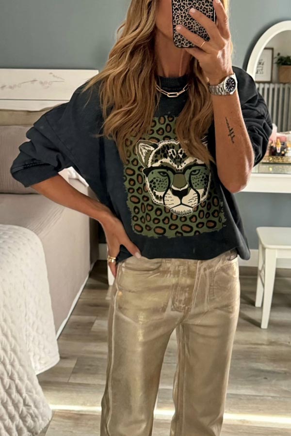 Unique Modern Feel Tiger & Leopard Print Relaxed Sweatshirt