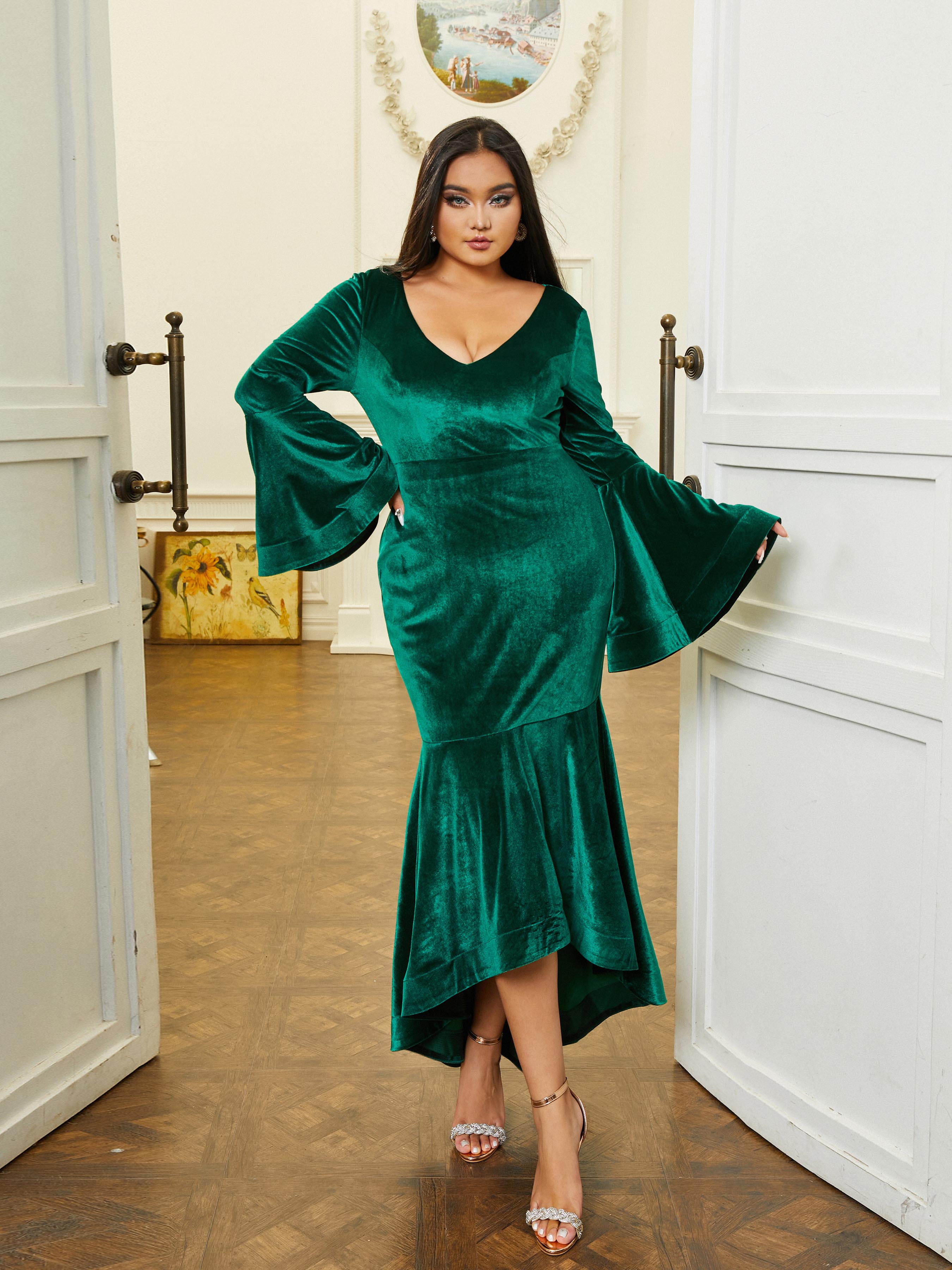 Plus Size Sexy Bell Sleeve Velvet Green Prom Dress PRM20813