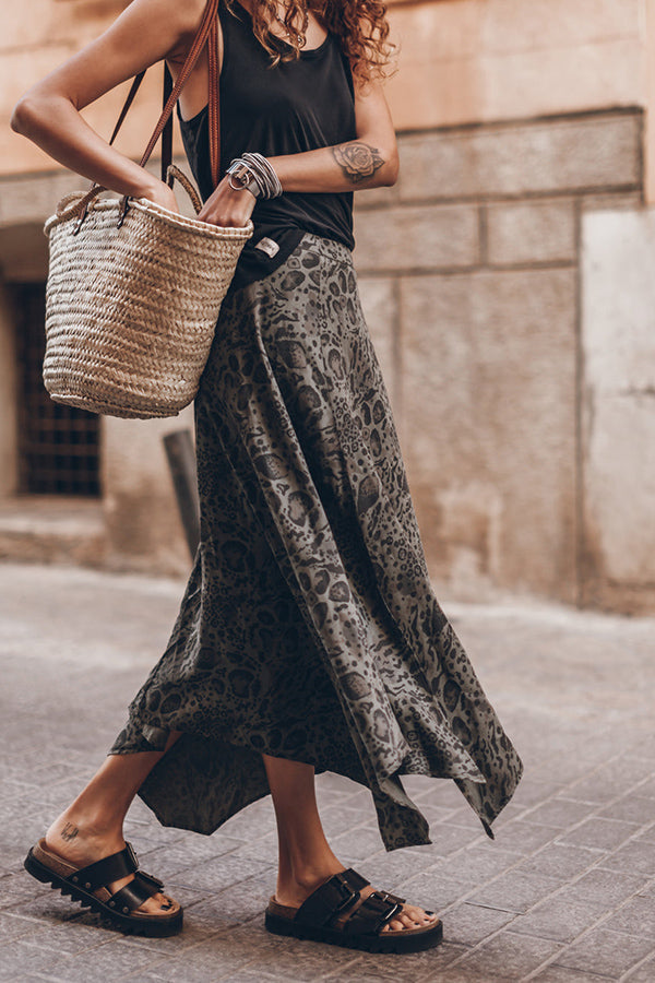 THE PRINTED GREEN CHILL SKIRT