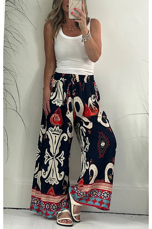 Queen of Hearts Printed Pocketed Drawstring Elastic Waist Pants