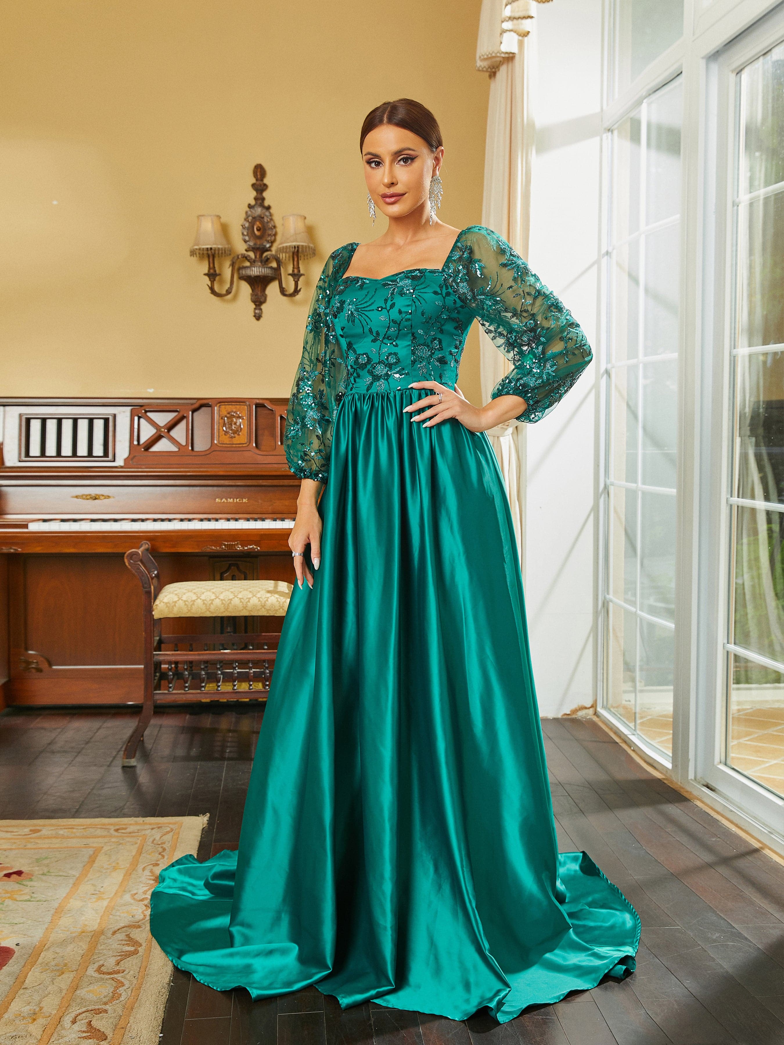 Formal A-Line Embroidery Emerald Green Ball Gown RM20555