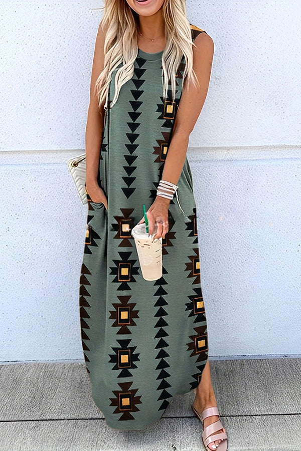 Celina Geometric Hippie Print Pocketed Knit Maxi Dress