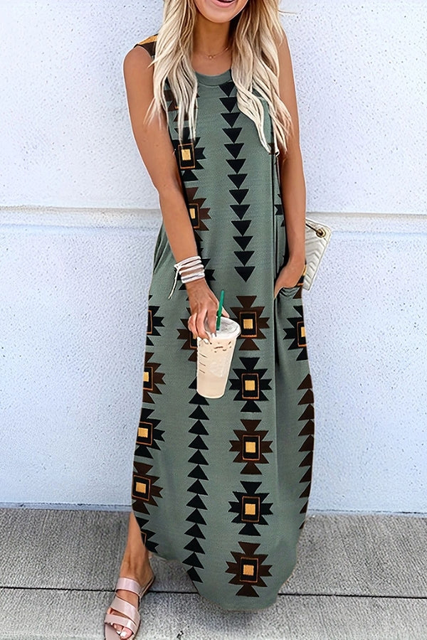 Celina Geometric Hippie Print Pocketed Knit Maxi Dress