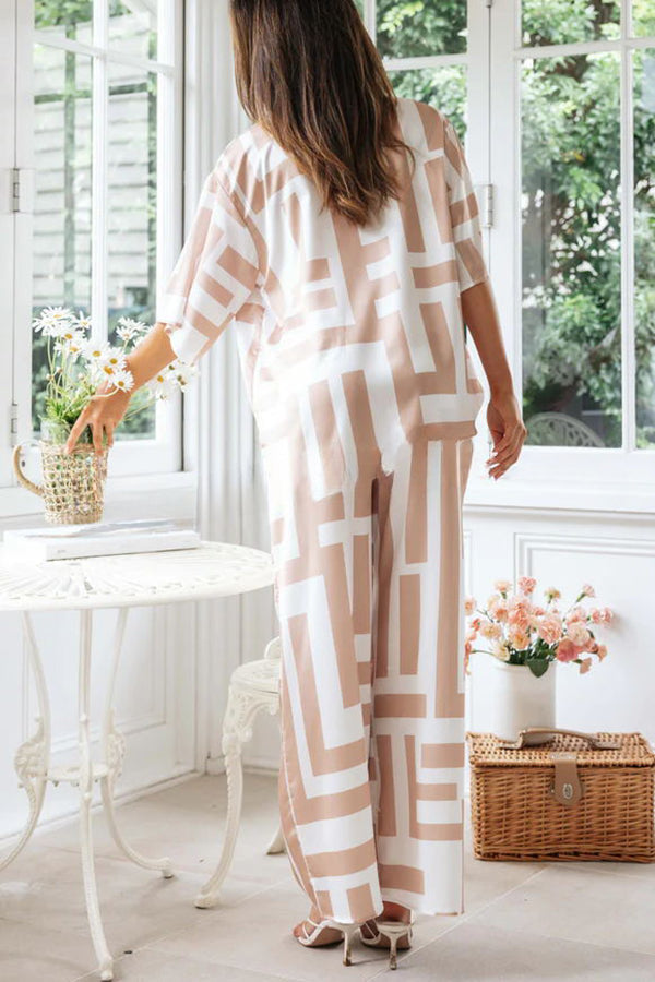 Leisure Coastal Geometric Printed Blouse and Elastic Waist Pants Set