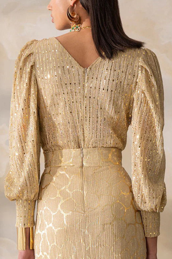 Essentially Chic Sequins V-neck Long Sleeve Top