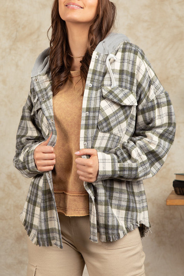 Hoiud Large Pocket Single Breasted Hooded Plaid Shirt