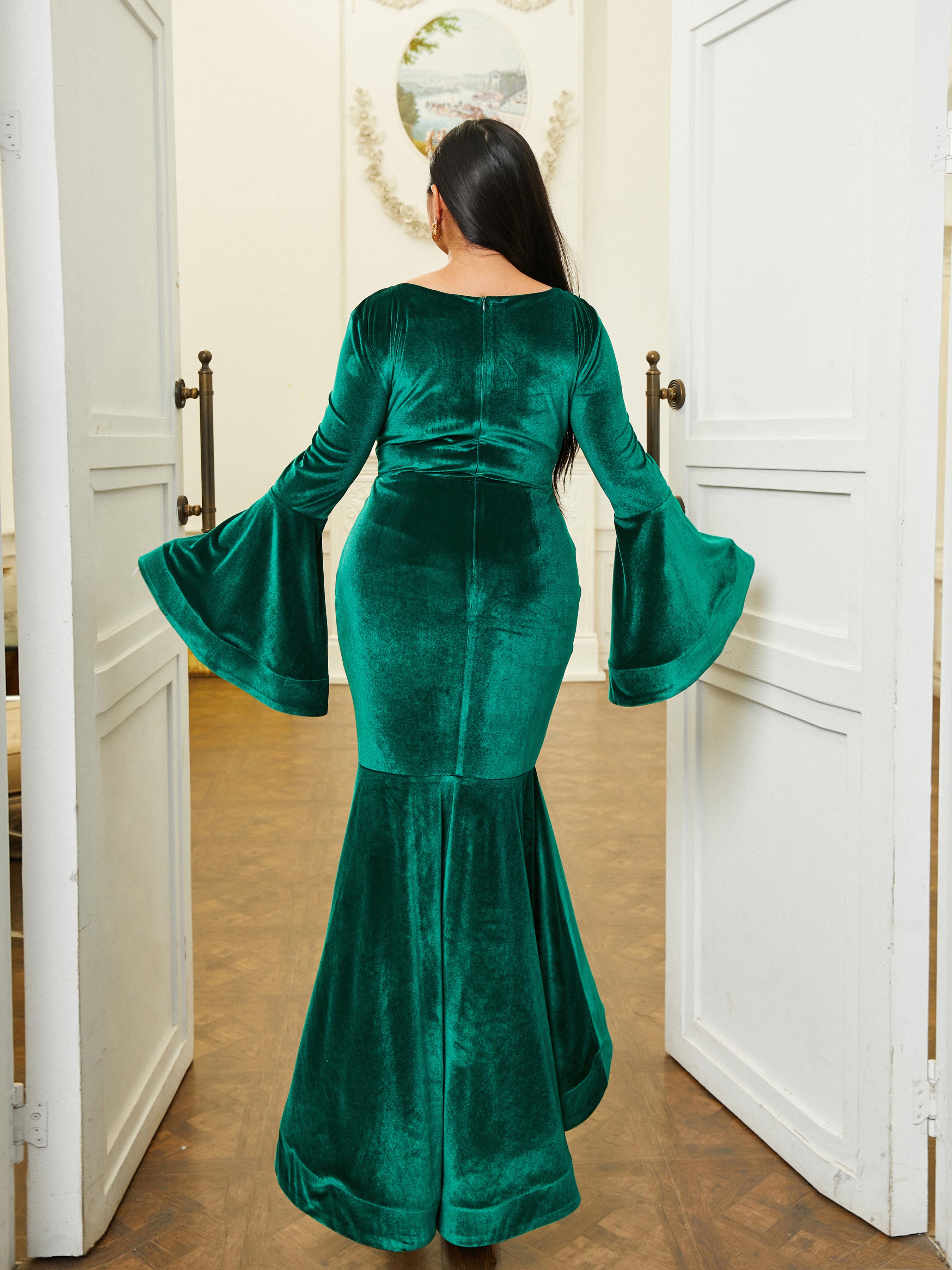 Plus Size Sexy Bell Sleeve Velvet Green Prom Dress PRM20813